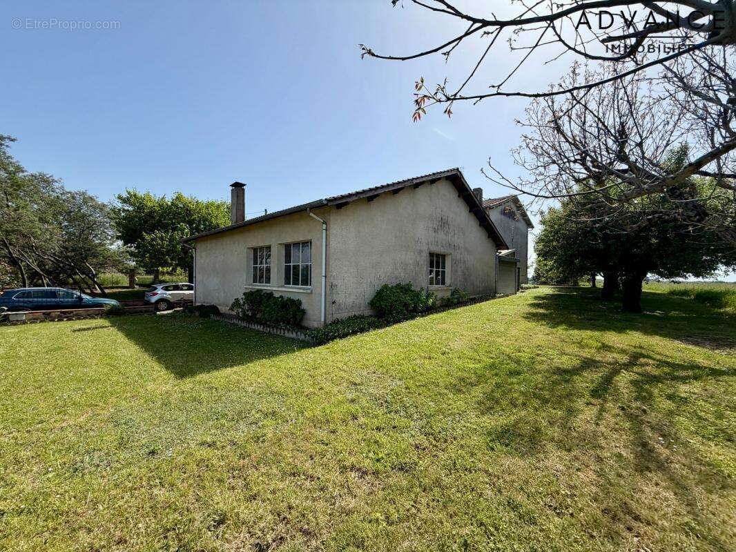 Maison à MIRABEL