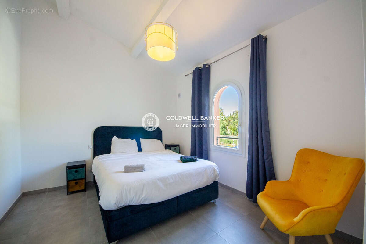Appartement à GRIMAUD