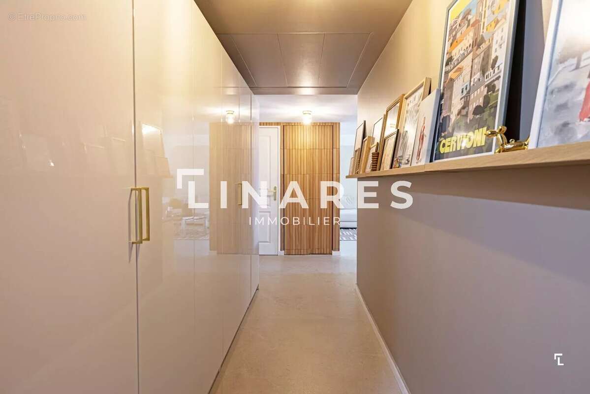 BIJOU CANDOLLE - Appartement traversant T3 de 71m2 - Terrasse - Garage - Vue panoramique - 13012 - photo 6