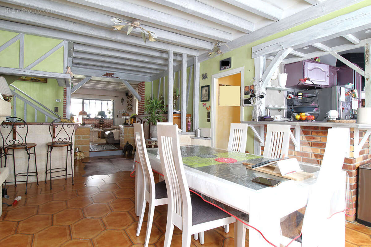 Maison à GRANDFRESNOY