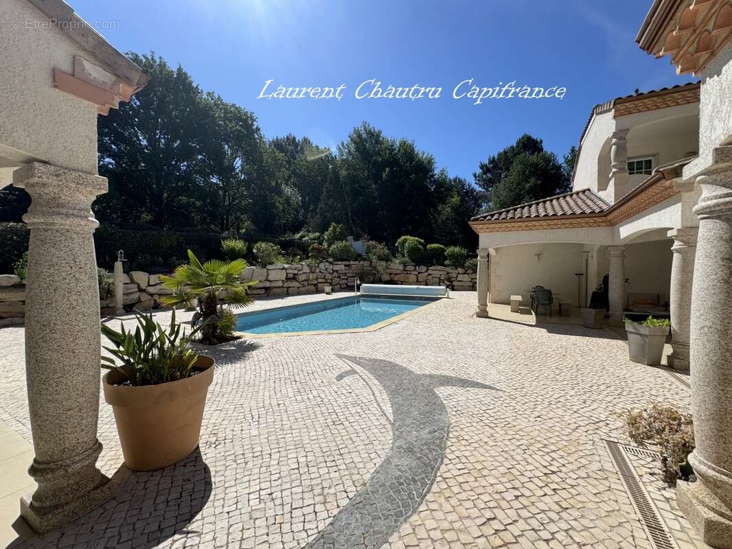 Villa de standing 190m² à SANILHAC (24) - photo 3