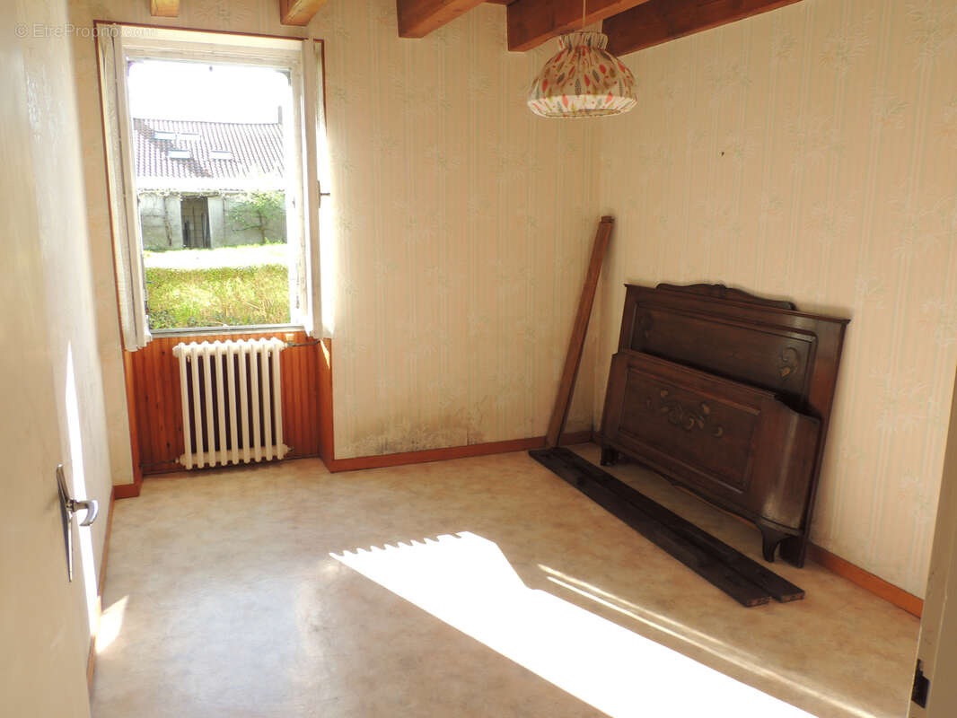 Maison à LA MERLATIERE