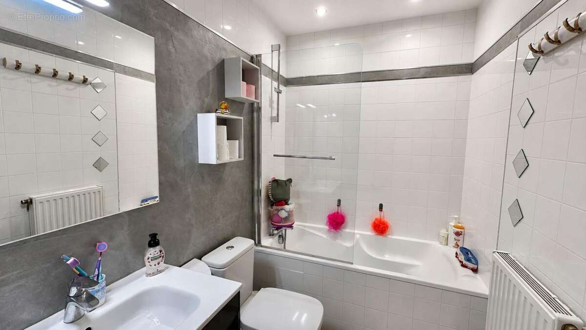 Duplex T4 Vieugy avec jardin + garage + cave - photo 10