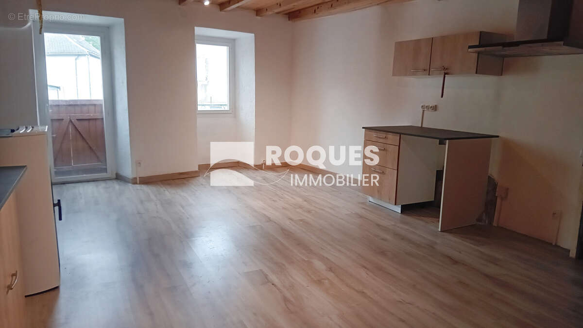 maison rénovée  T3 de village à Lanuéjols (30750) - photo 2