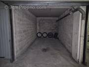 Parking à SAINT-LAURENT-DU-VAR