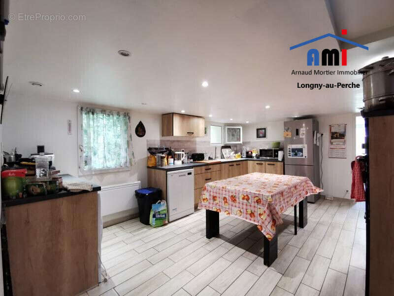 Maison à LONGNY-AU-PERCHE