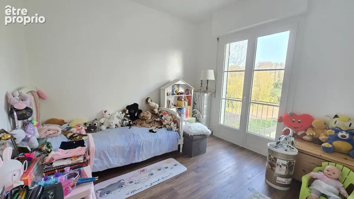 Maison de  226m2 sur sous sol total et terrain de 3550m2 - photo 8