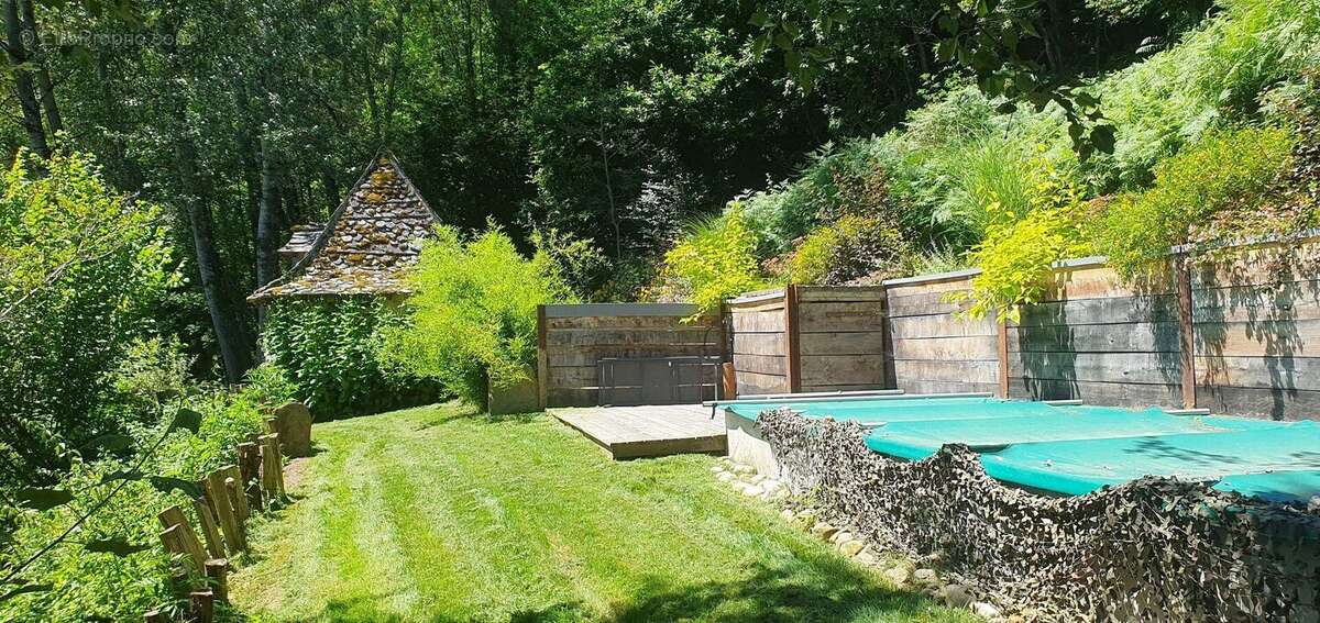 Magnifique moulin rénové dans un écrin de verdure - photo 13