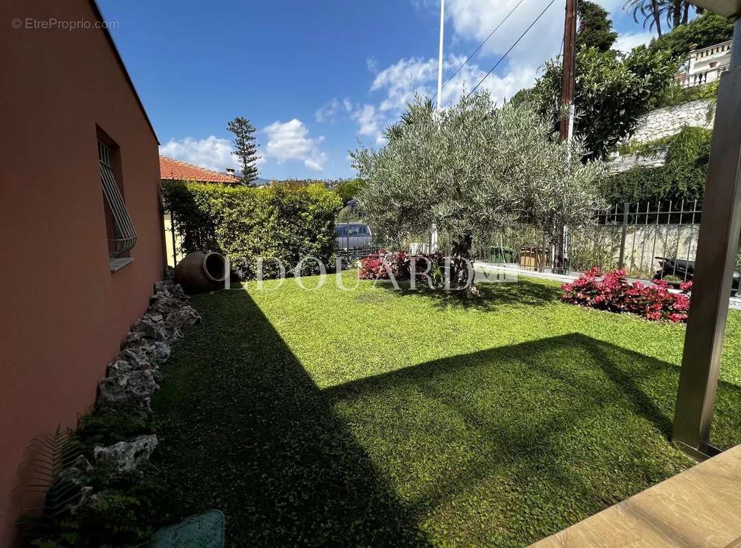 Appartement à MENTON