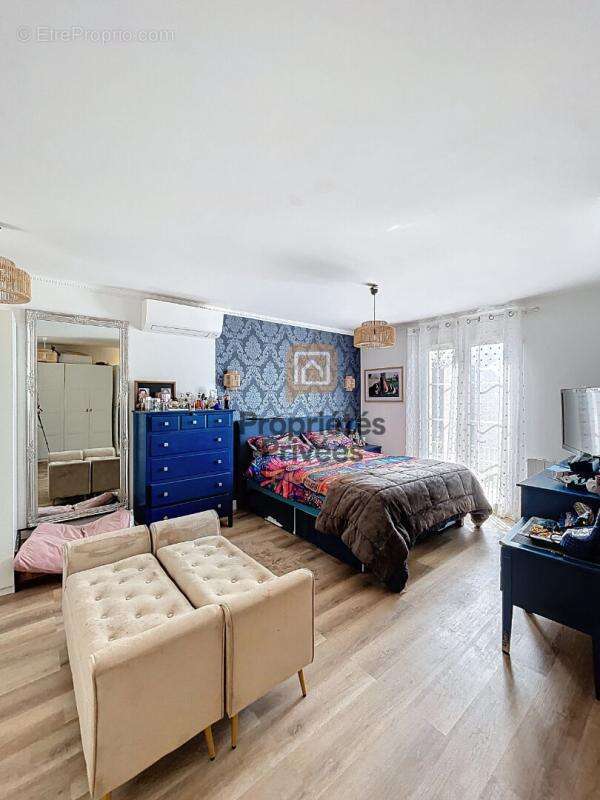 Maison à SAINT-MAXIMIN-LA-SAINTE-BAUME