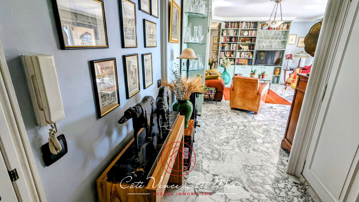 Vence   dernier étage   2 pièces avec toit-terrasse et vue mer panoramique - photo 8