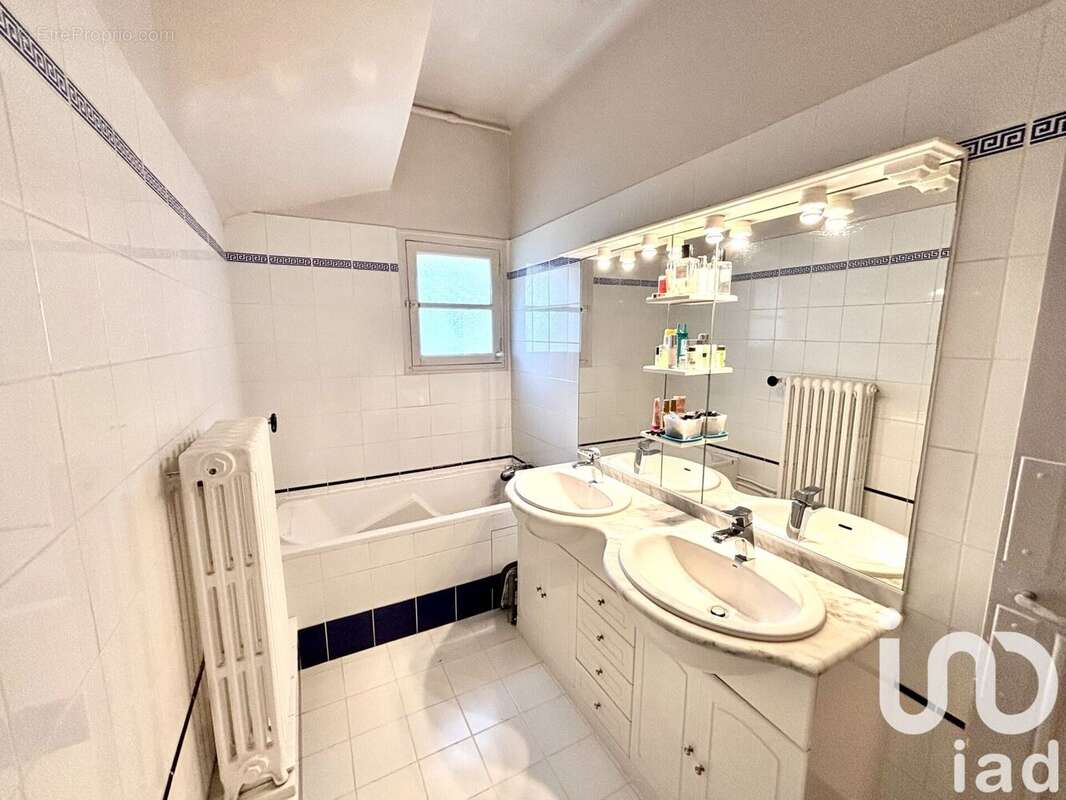 Photo 8 - Maison à FLEURY-LES-AUBRAIS