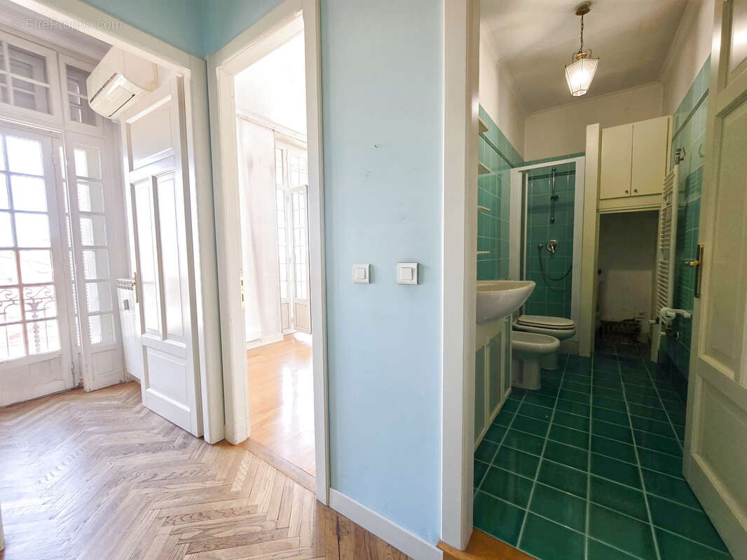 Appartement à MENTON