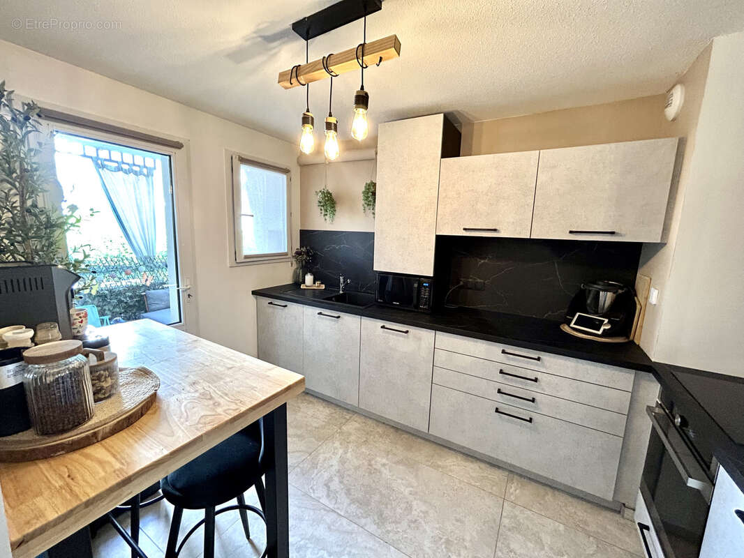 Appartement à VILLE-LA-GRAND