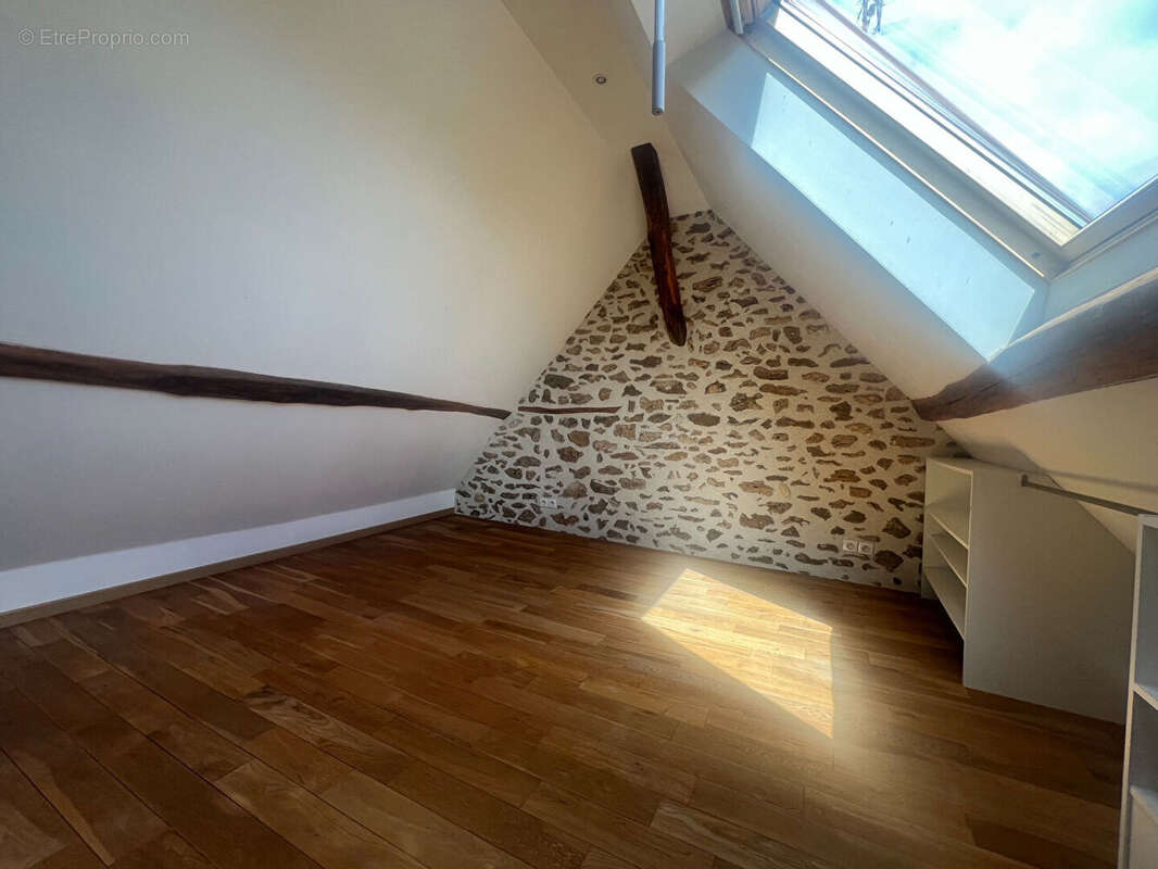Maison à COUBERT