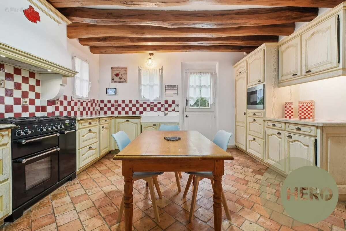 Maison à MONTFORT-L&#039;AMAURY