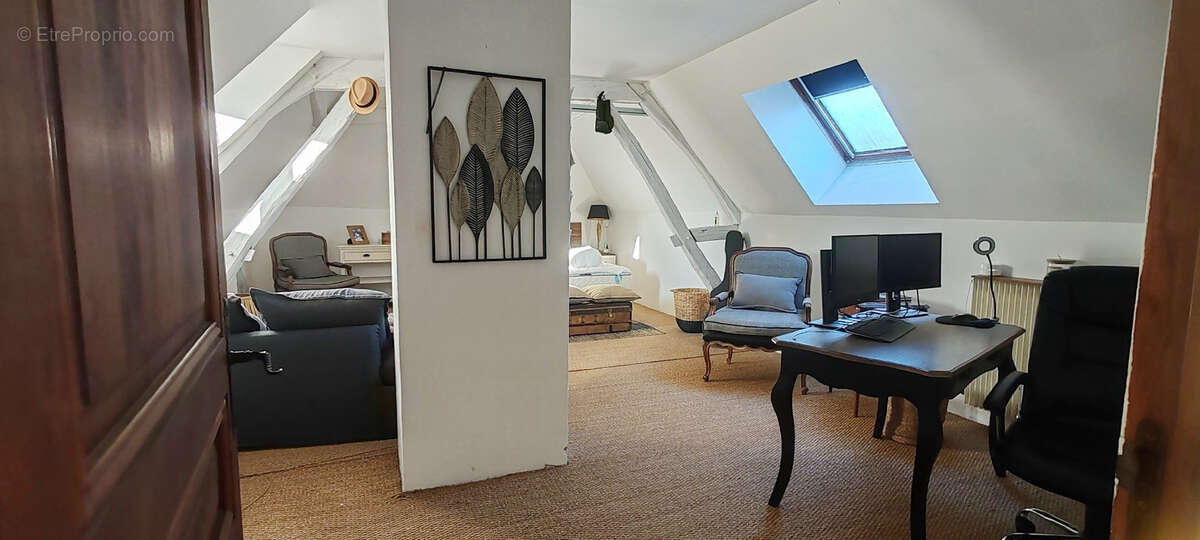 Maison à PONT-SUR-YONNE