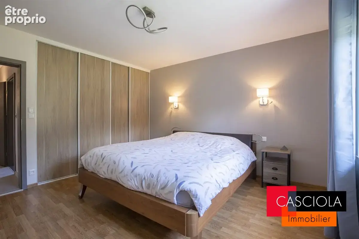 Maison 216 m² à Courcelles-Chaussy  - photo 8