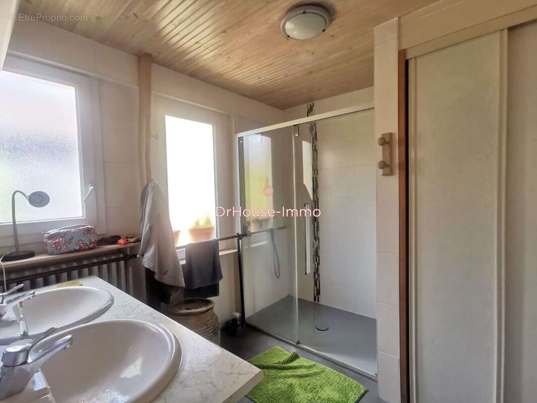Maison 144 m² à Saint-Nazaire  - photo 12