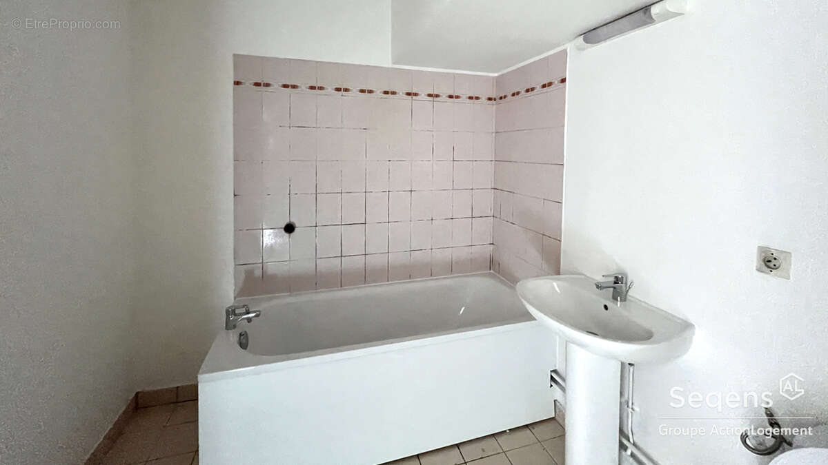Appartement à DUGNY