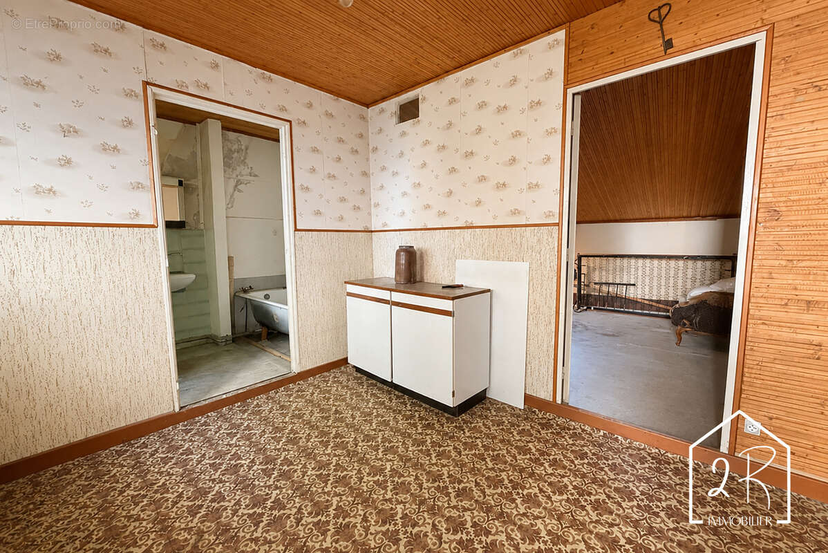 Immeuble de rapport de 180 m2 exploitables - photo 6