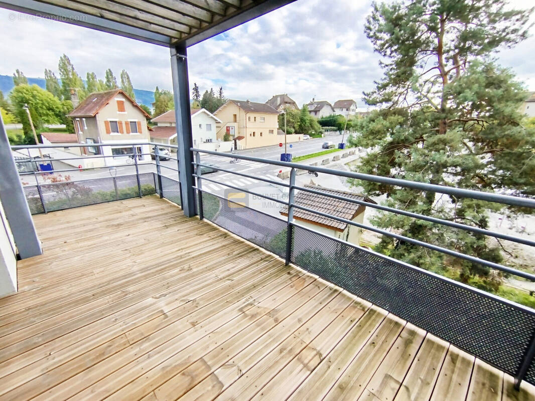 Appartement à SAINT-JULIEN-EN-GENEVOIS