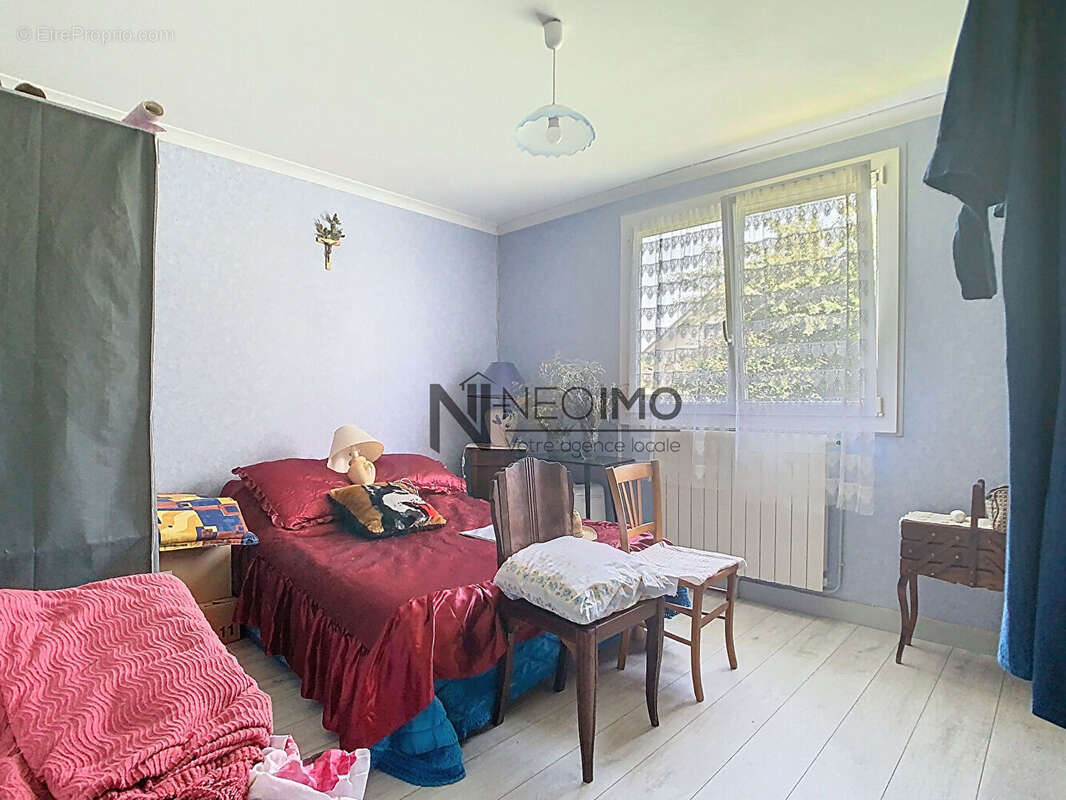 Maison à GIRONCOURT-SUR-VRAINE