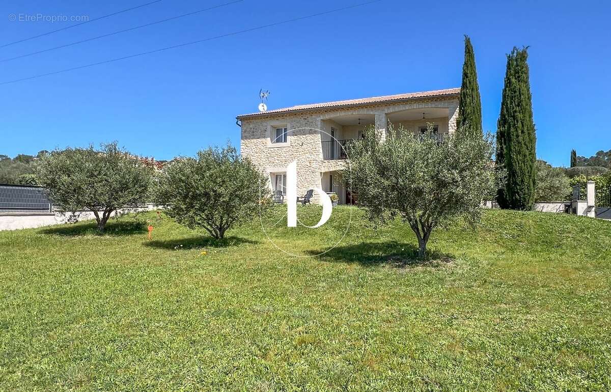 Maison à GOUDARGUES