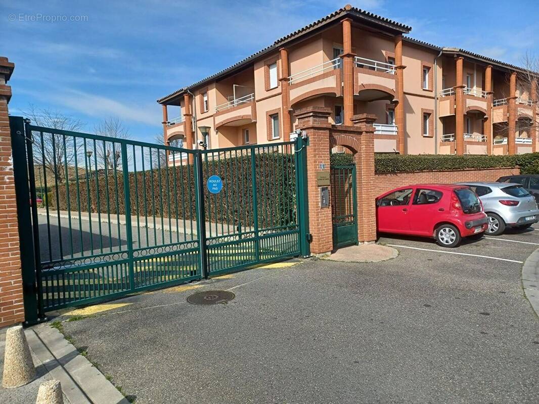 Parking à COLOMIERS