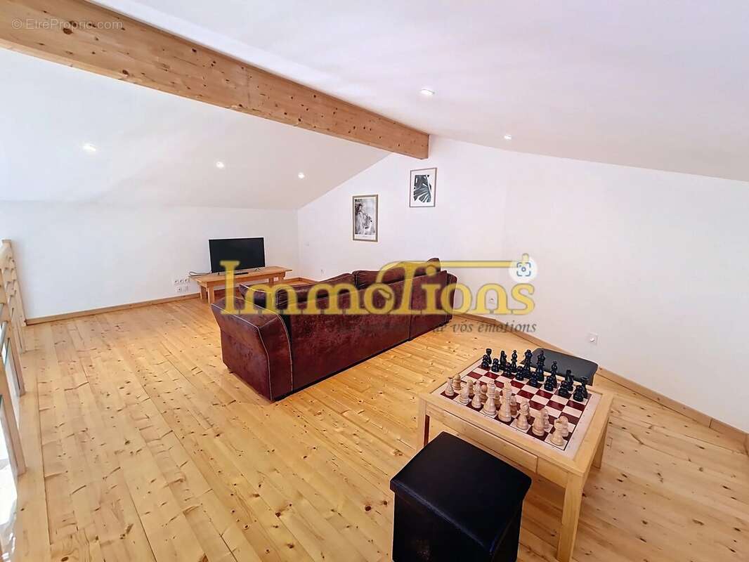 Maison à SAINT-BONNET-DE-CHAVAGNE