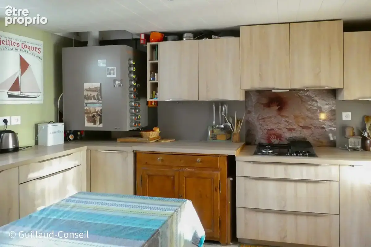 Maison 6 pièces 163 m² à vendre à Reyrieux (01600) - photo 4