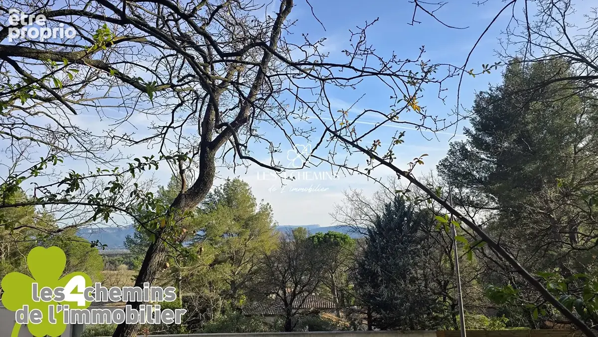 A vendre terrain constructible 900 m2 proche du village - photo 3