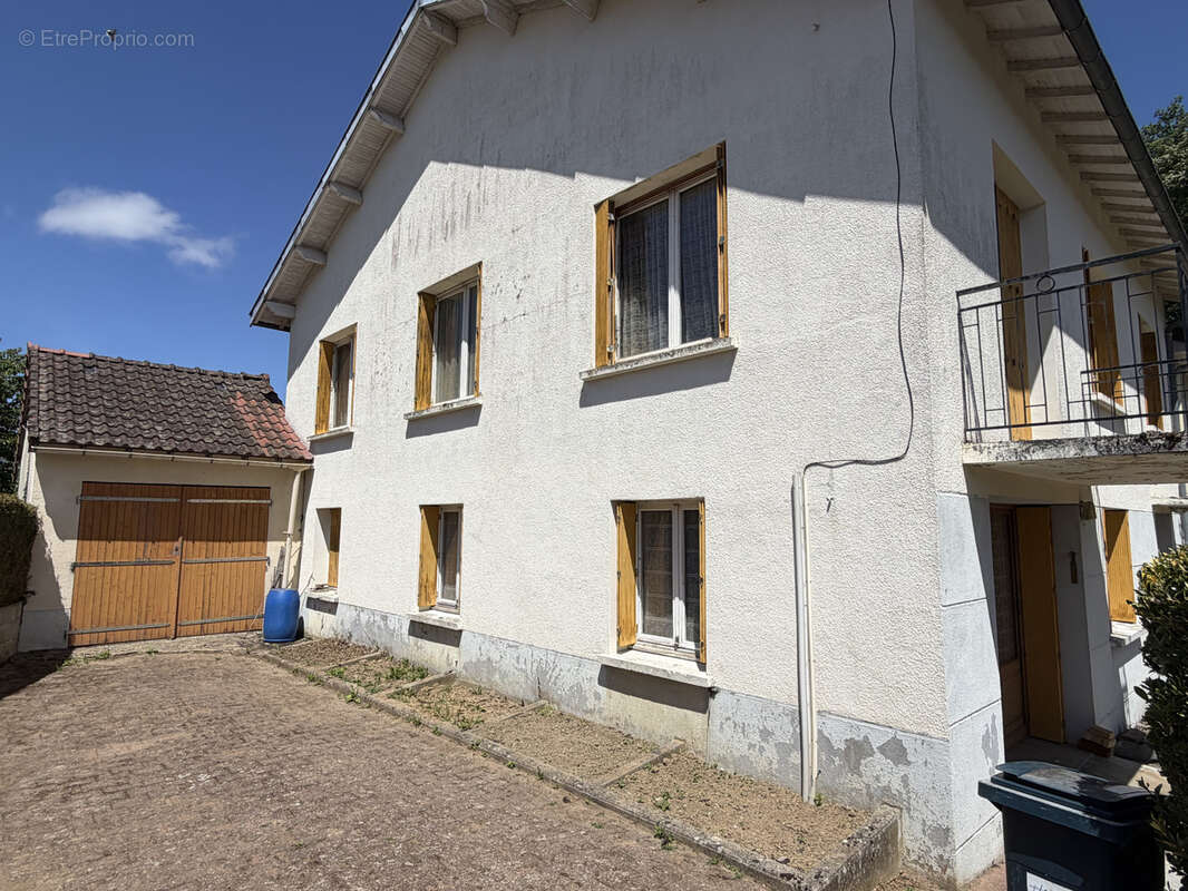Maison à FEYTIAT