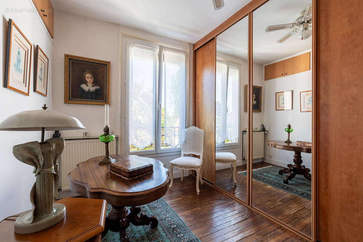 Maison à LE VESINET