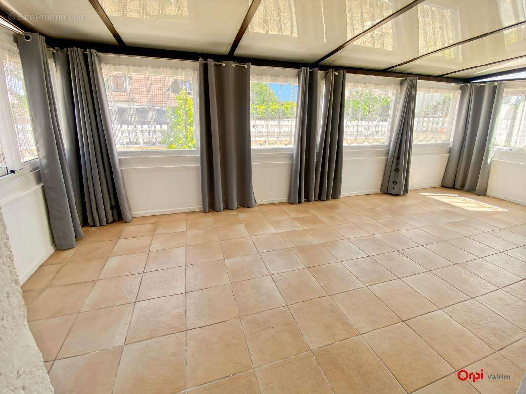 Maison à CHALETTE-SUR-LOING