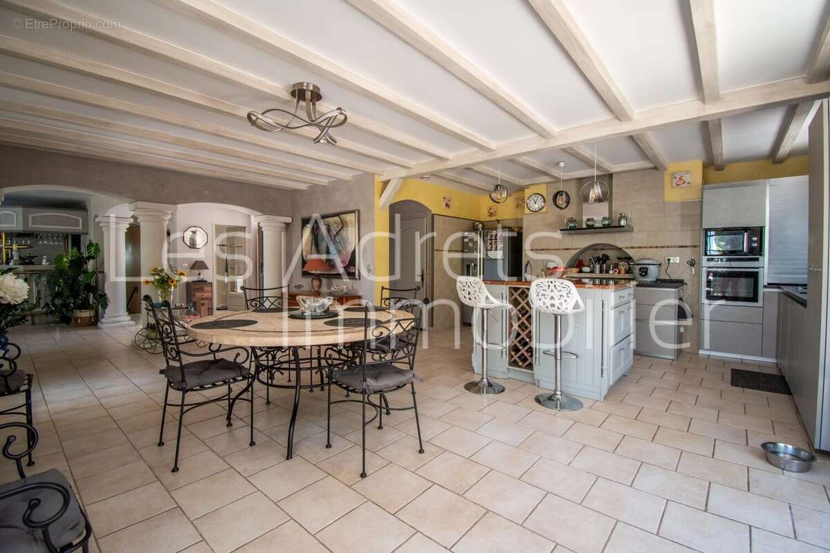 Maison à LES ADRETS-DE-L&#039;ESTEREL