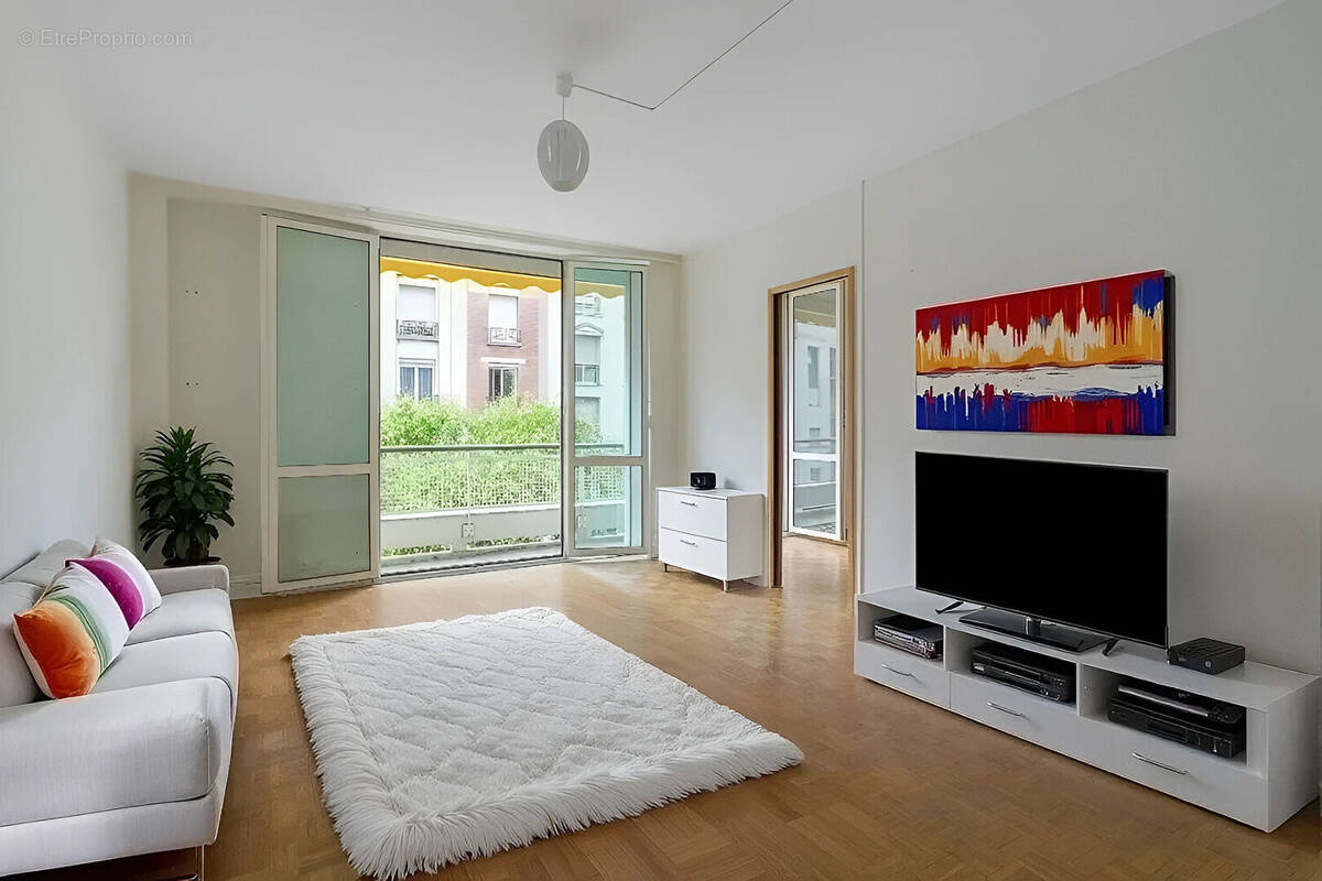 Appartement à PARIS-12E