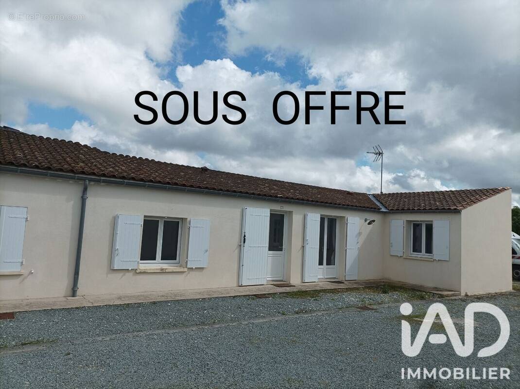 Photo 1 - Maison à SAINT-JUST-LUZAC