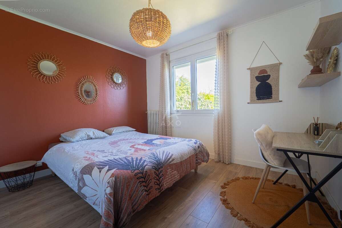 Maison à SAINT-PIERRE-DU-MONT