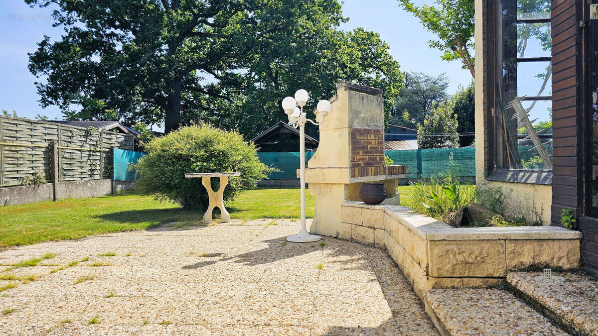 Maison à LA CHAPELLE-SUR-ERDRE