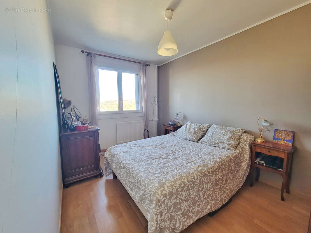 Appartement à OULLINS