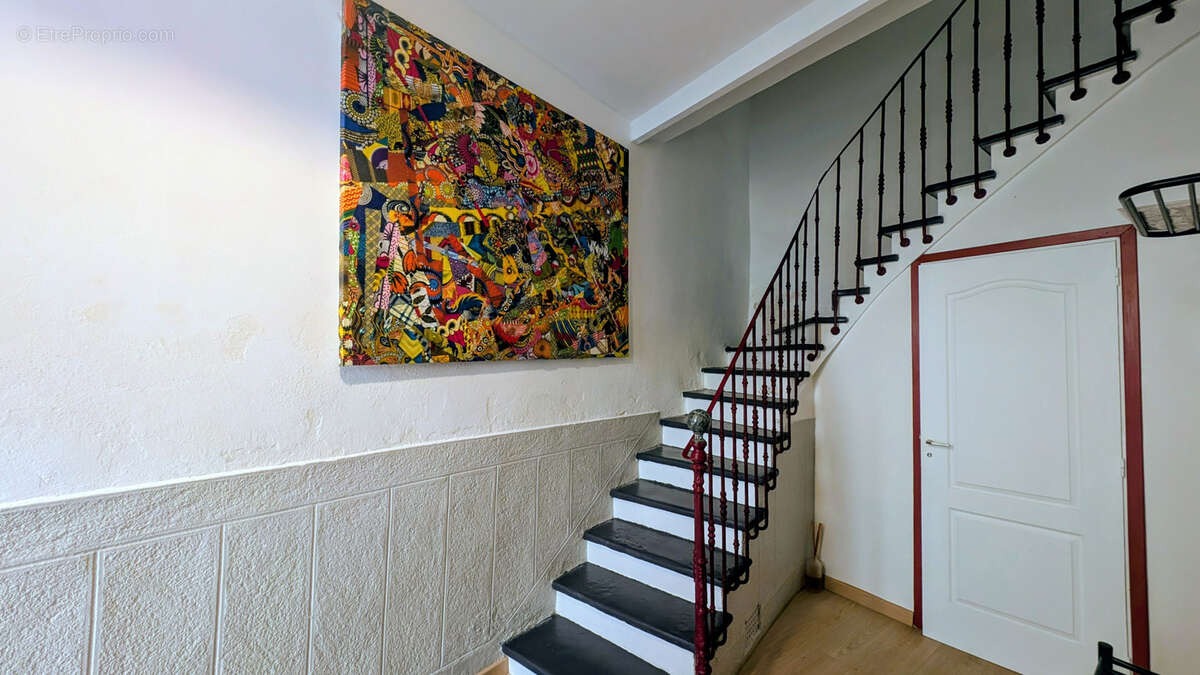 Maison à LAROQUE-DES-ALBERES