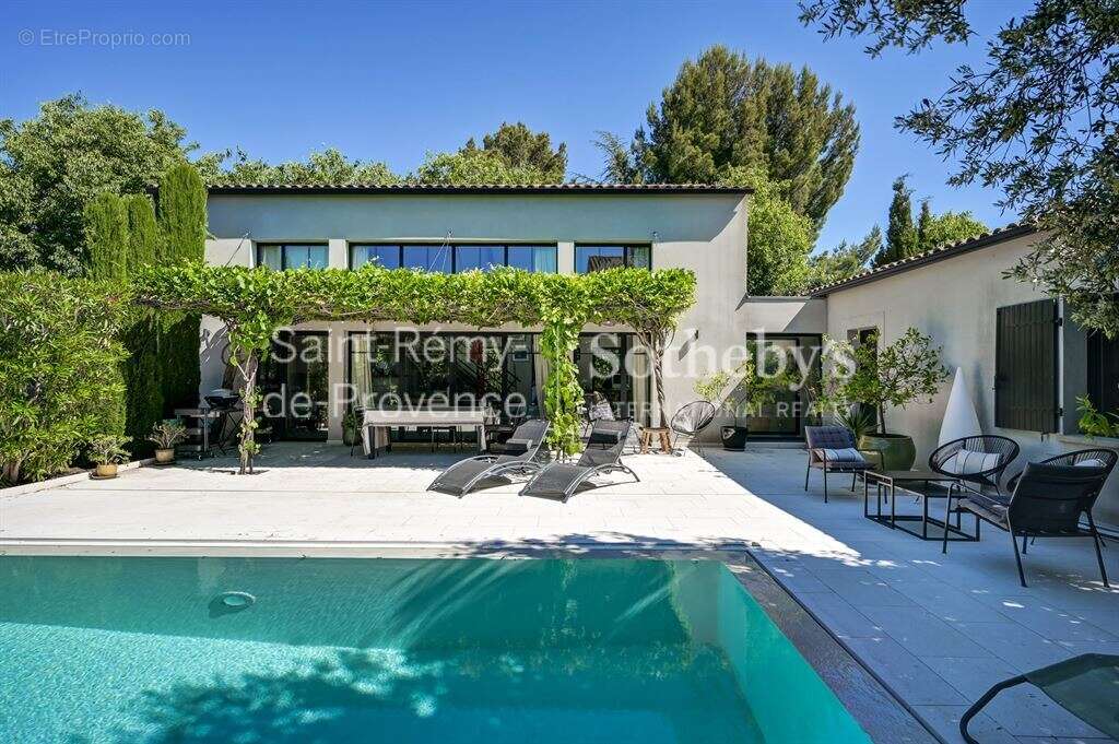 Saint Rémy de Provence - Belle maison contemporaine à 10mn à pied du centre ville - photo 2