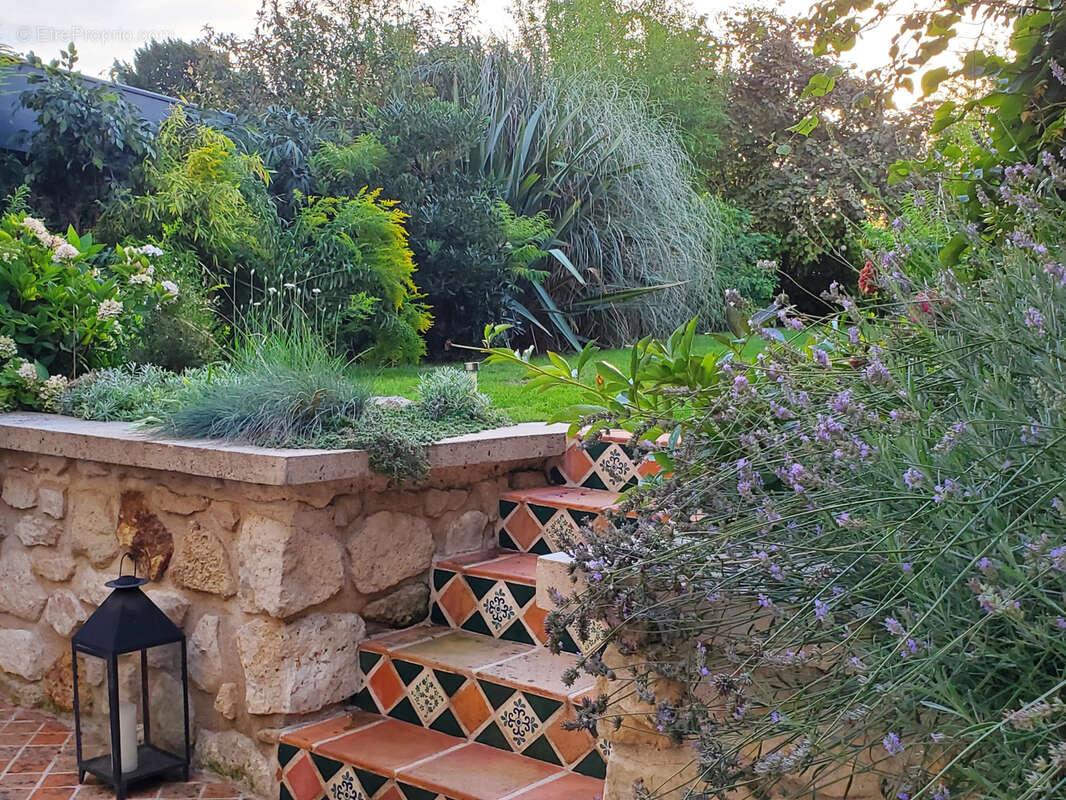 Maison à CRESPIERES