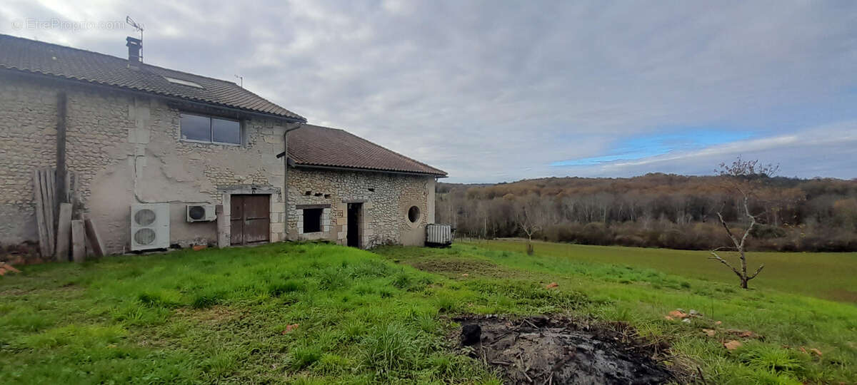 Maison à TOCANE-SAINT-APRE
