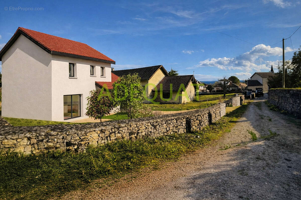 Terrain à SAINT-HILAIRE-DE-BRENS