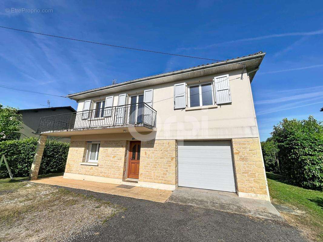 Maison à TERRASSON-LAVILLEDIEU