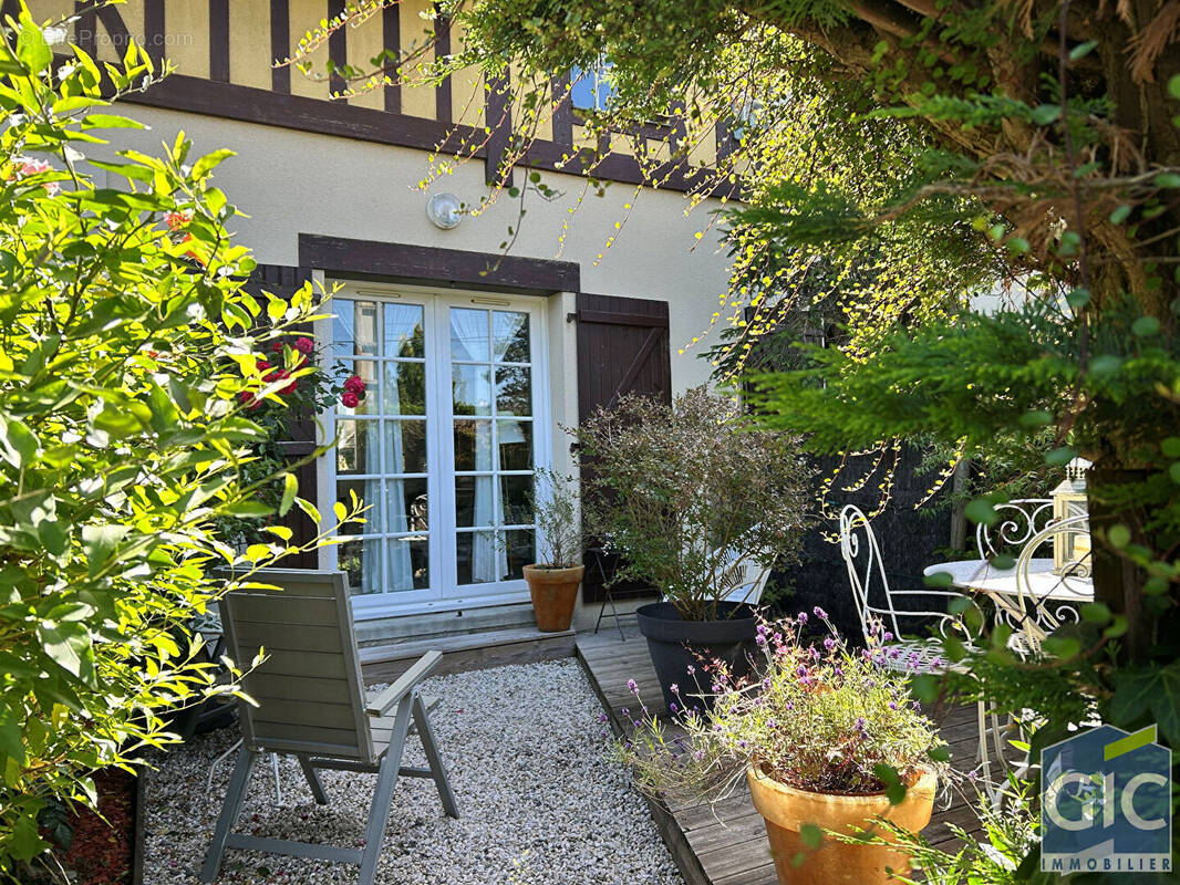 Maison à BENERVILLE-SUR-MER