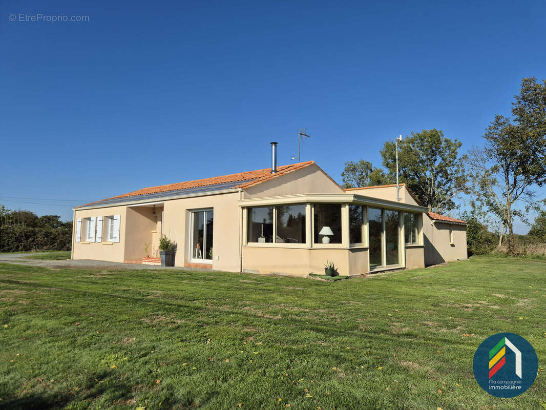 Maison à REAUMUR