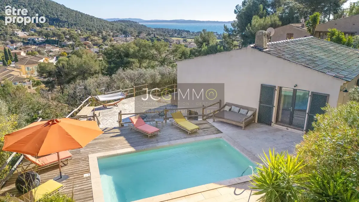 Carqueirane - villa t6 183 m2 vue mer dominante et panoramique avec studio - photo 11